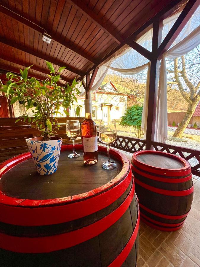 Zoeld Sziget Wellness Acomodação com café da manhã Egerszalók Exterior foto