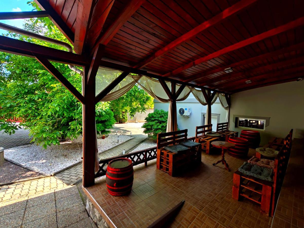 Zoeld Sziget Wellness Acomodação com café da manhã Egerszalók Exterior foto